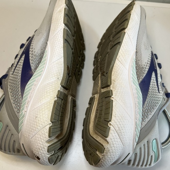 Brooks‎ Adrenaline GTS 22 Shoes Womens Size 7.5 Grey Purple Running Sneaker Read - Picture 9 of 11